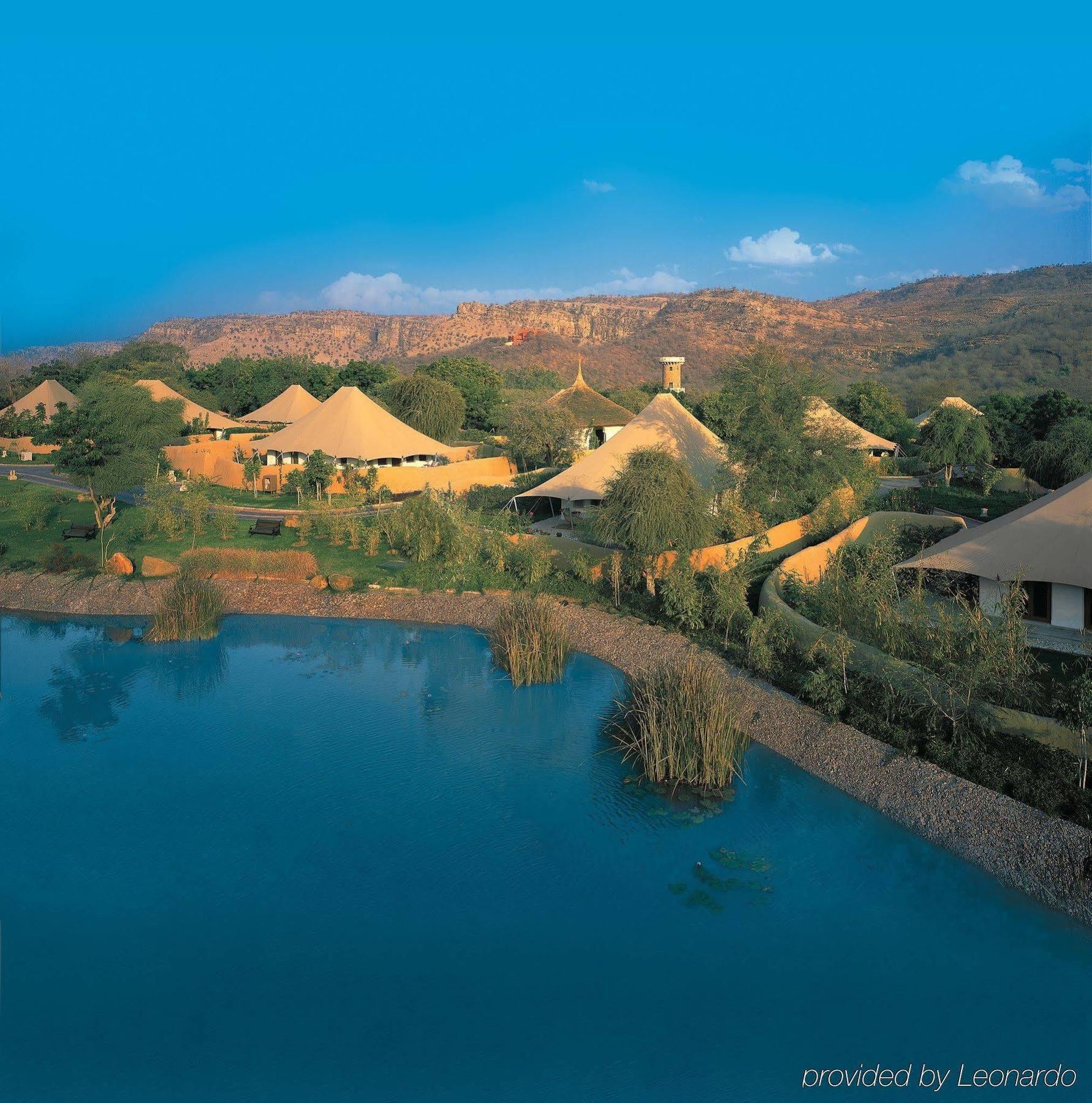 The Oberoi Vanyavilas Wildlife Resort, Ranthambhore Sawai Madhopur Exterior photo